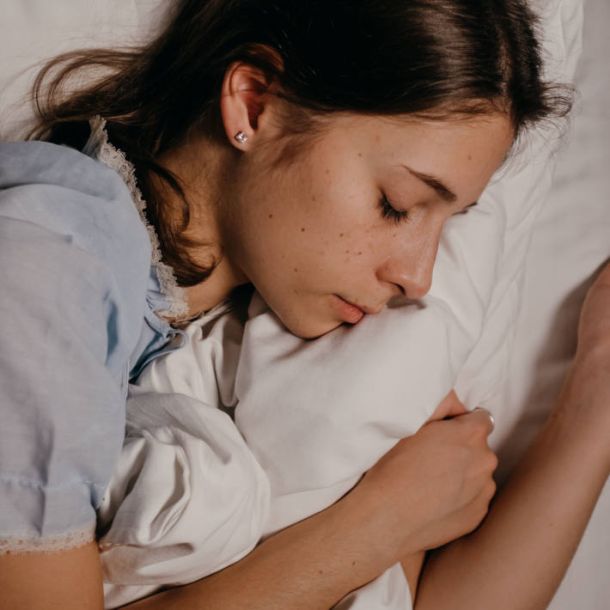 Dormir sin audífonos